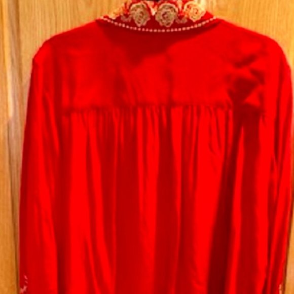 Vintage DVF Silk Red Blouse Gold Rose Embroidered - Picture 2 of 8